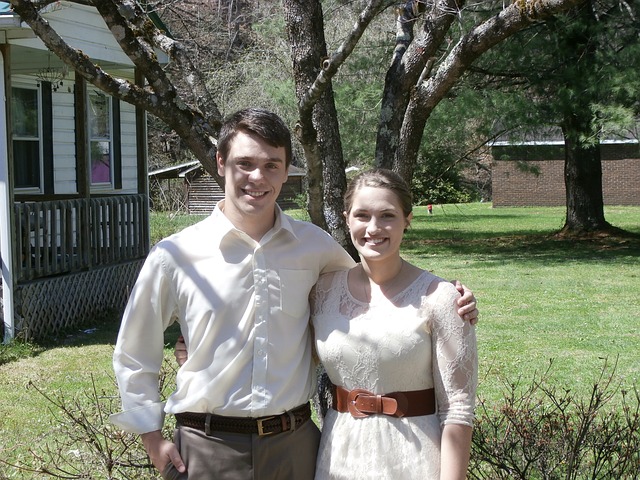 buy-investment-property-couple